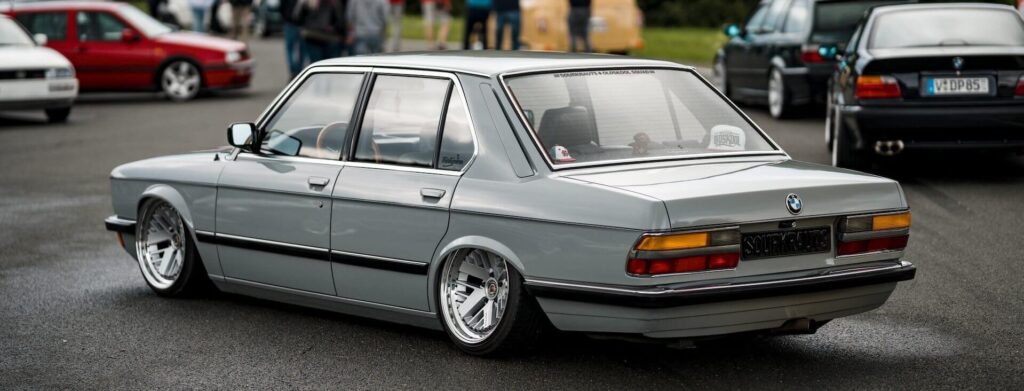 BMW E28. 5 serija